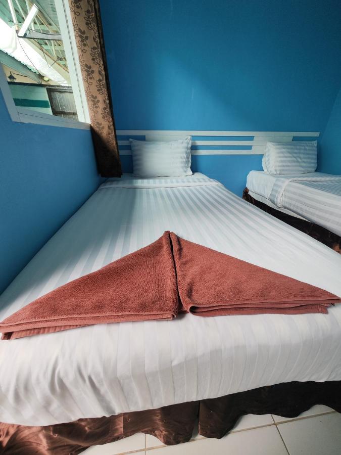 Хостел Phi Phi Ocean Club Екстер'єр фото